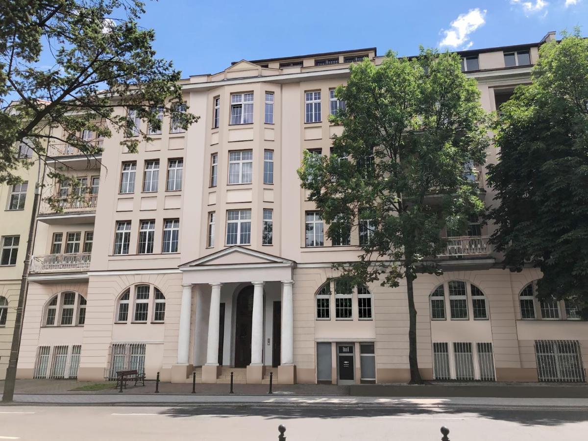 Apartament Aleja 22 Poznań Eksteriør billede